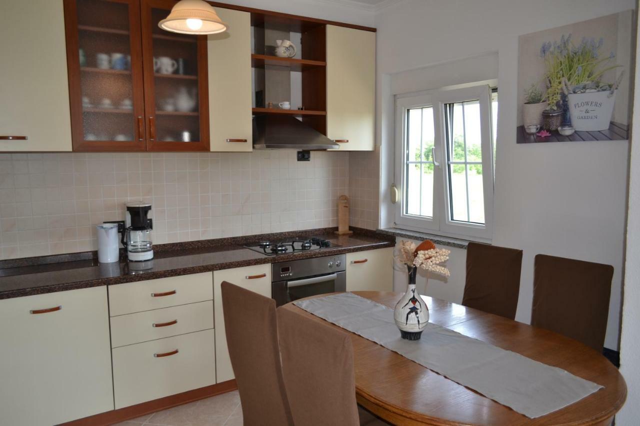 Apartman Ika Umag Bagian luar foto